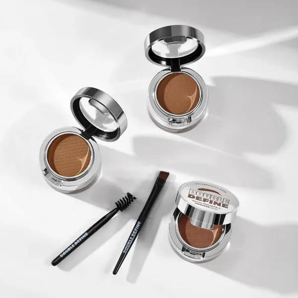Brow powder compacts with brushes